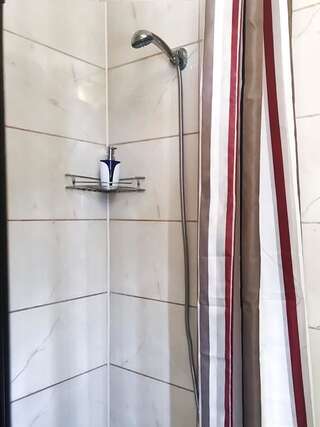 Мотели Avto Spa Хмельницкий Двухместный номер Делюкс с 1 кроватью и душем-2